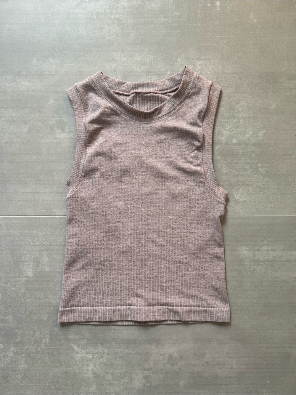 Athleta sleeveless ribbed tank top in mauve pink